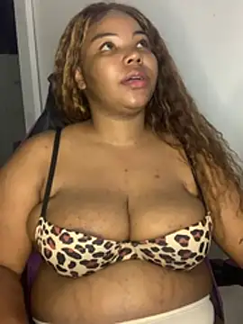 TamaraRose_ - Spread legs and masturbate