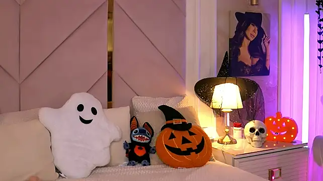 Alexaheyess - Trick or Tease ?😈