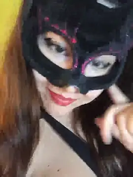 Conejita69n_n - Juego con mis pezones? 🔥