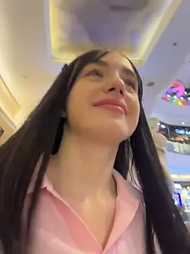Lilonok - Show boobs