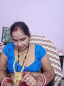 Reema05 - Dildo in anal pamp