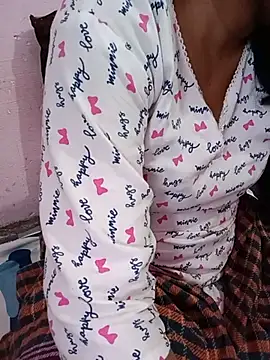 Poojasexy71