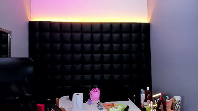 Celeste_blue69 - Spanking the ass until it turns red