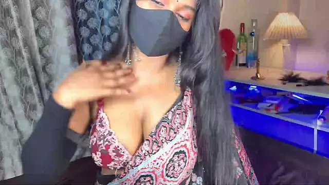 Miss_flirty69 - Nipple clamps + nude ass