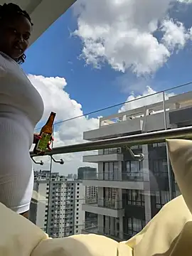 Rose_berry - RIDE DILDO ON THE WALL NAKED