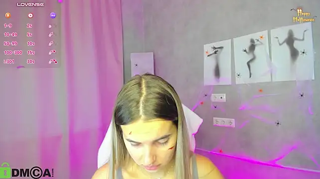 Donna_Evans - show ass
