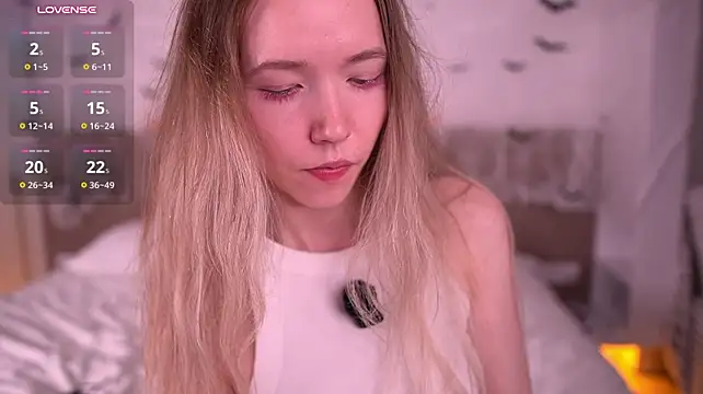 PinkyVenom__ - to spank sexy booty tough