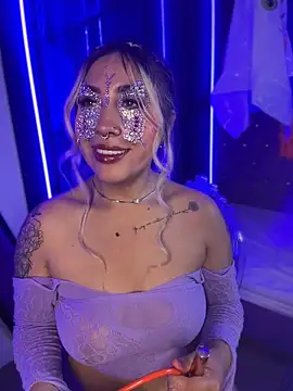 ManuelaVeeleez