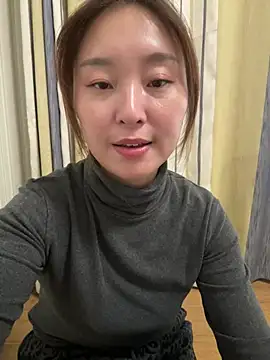Lianer_520 - 莲儿，谢谢哥哥们支持，到达目标脱掉衣服