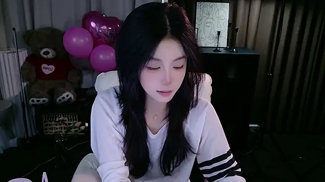 GUGUGAGA-1 - 性感换装💘