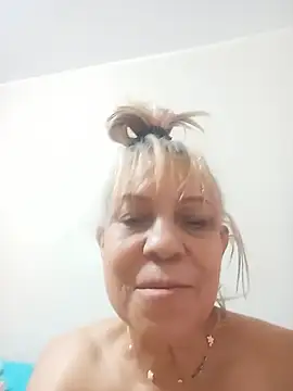 Jazminlover04 - I want to buy some lingerie.
