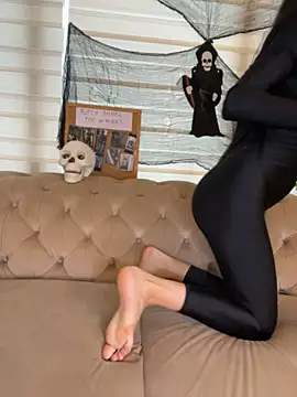 FeetVibe - 🔥 Slow Foot Teasing