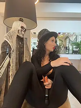 BeckyShineX - Show Me Some Love😏