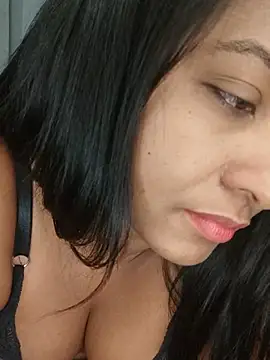 Berry_Bans - Put 3 fingers in the pussy
