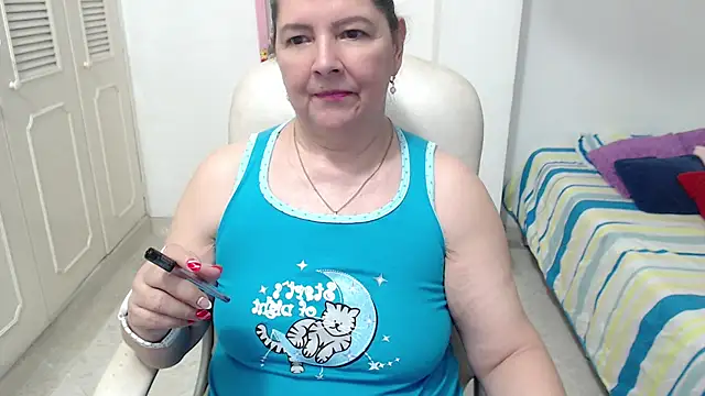 Leonela_69 - mommy is horny come play with me