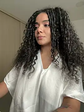 Curlyierr - PLUG ANAL SQUAT POV