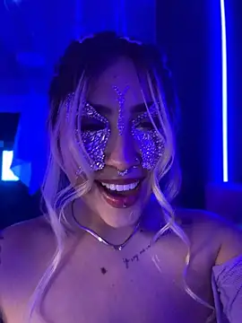 ManuelaVeeleez - rub dildo in pussy