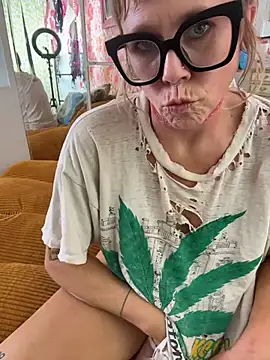 Goodgirlbabydoll - Pussy spread!