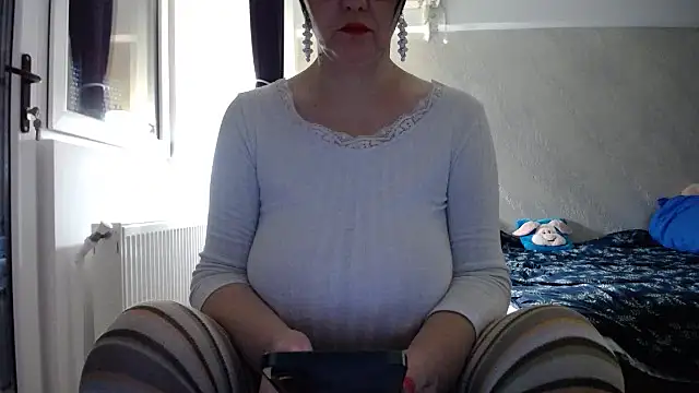 Mary_x - ALL NAKED PUSSY SPREAD FUCK HAARD CUMM