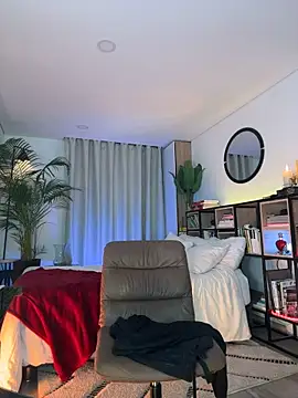 XshowgirlX - tease pussy with finger