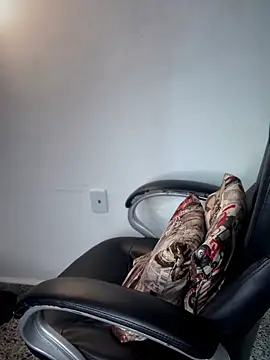 _Bella_7 - FINGERS INSIDE UNTIL YOU FUCK ME