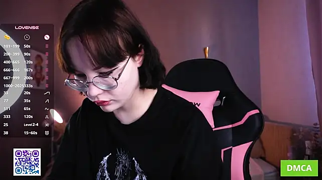 JodyHeap - suck my naughty fingers