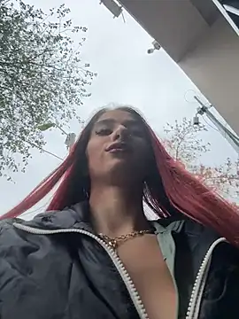 VixenRosse - Cameltoe & tease pussy