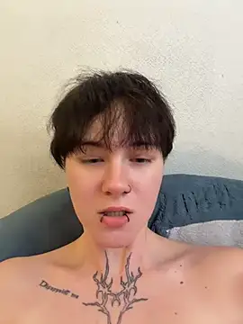 IceMur - dildo in pussy