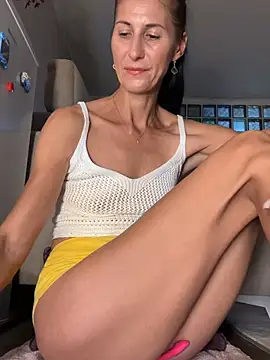 MilffantasyX - 💦keep me wet 💦