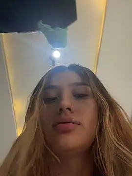 Ariannaa_1 - Twerk in doggy 🔥❤️