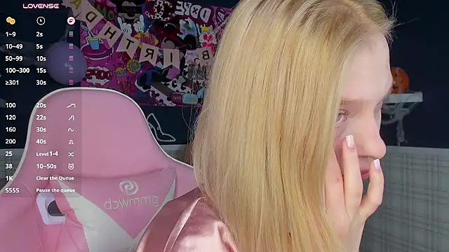 Alice_Taylori - squeeze my big boobs close tu cam<3