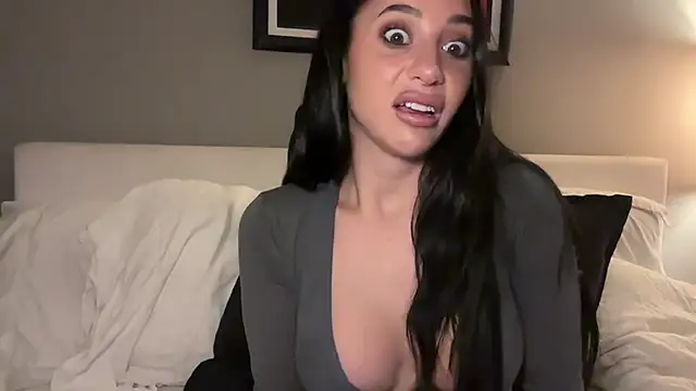Hangoutwithvanessa - Soft titty tease time 🍒