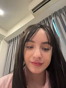 Lilonok - Show boobs