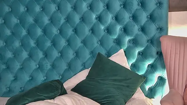EvaMorreti - Get me naked + 3 min toy control 😍😍😍