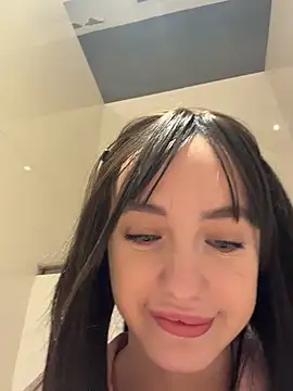 Lilonok - Show boobs