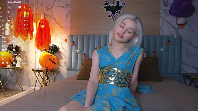 SandyShayes - Rolling and rubbing on the bed/pillow in