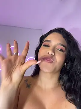 Miss-lyra - My delicious squirt on your face 😈🌊