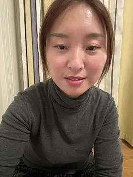 Lianer_520 - 莲儿，谢谢哥哥们支持，到达目标脱掉衣服