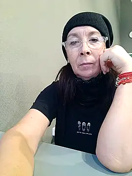 Celine_Faer1 - 👅Lick your nipples👅