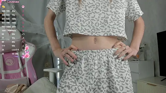 NellieEinspahr - Massage my boobs close up