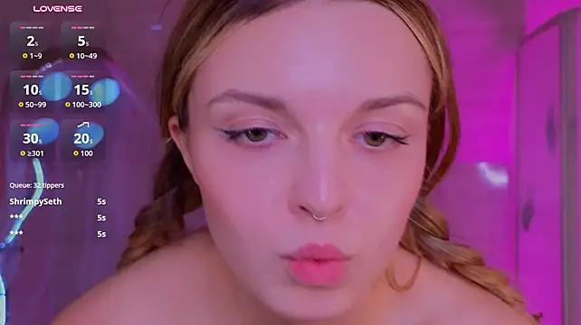 Reychellle - show tits and pinch nipps