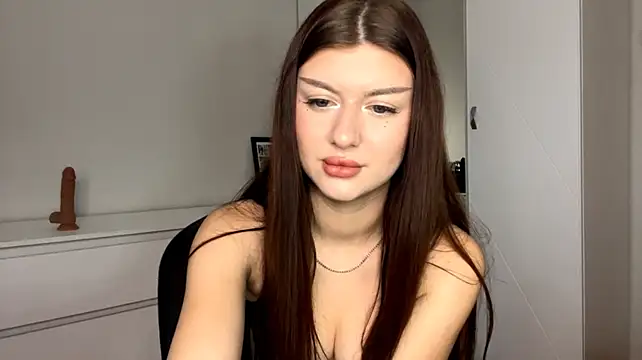 LoreneCalderwood - Topless for 5 min)