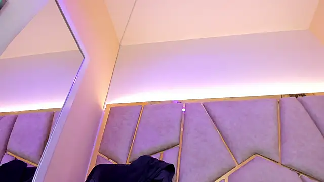 Kloe_Candy1 - Toy in pussy 🧁