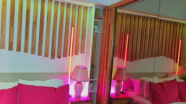 CeylanXO - Strip me , get me wet and ready💦