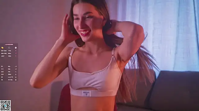 Quinavelle - Sexy lick my lips
