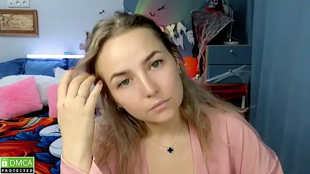 Mira_Mermayd - Doggy style spanking shaking ass