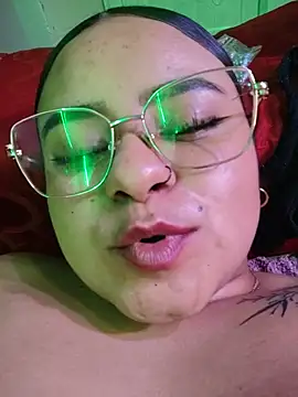 Sexxxy_Lau - MASSAGE OIL MY BIGBOOBS 🔥💦