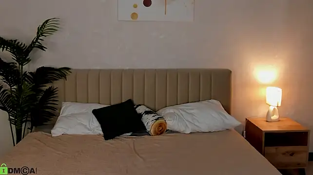 Daria_J - show pussy