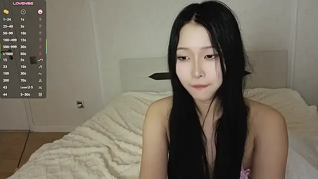 Yeniimai - Pussyplay