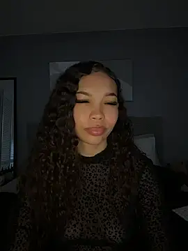 Nikkiloveee